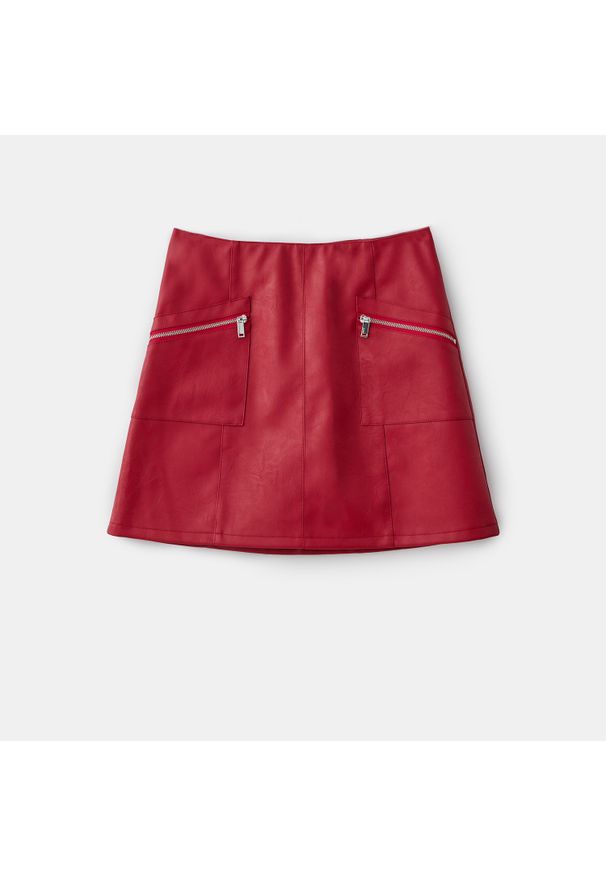 Mohito - Spódnica mini z imitacji skóry - Czerwony. Kolor: czerwony. Materiał: skóra