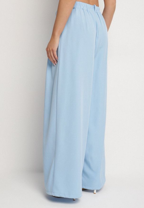 Born2be - Niebieskie Szerokie Garniturowe Spodnie z Wysokim Stanem Perisse. Stan: podwyższony. Kolor: niebieski. Styl: elegancki