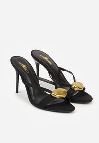 Born2be - Czarne Eleganckie Klapki na Szpilce z Owalną Metaliczną Aplikacją Zelleva. Okazja: na co dzień. Kolor: czarny. Wzór: aplikacja. Obcas: na szpilce. Styl: elegancki #3