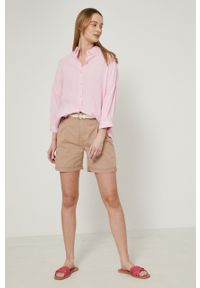 medicine - Medicine koszula damska kolor różowy relaxed z kołnierzykiem klasycznym. Typ kołnierza: kołnierzyk klasyczny. Kolor: różowy. Materiał: tkanina. Wzór: gładki. Styl: klasyczny #5