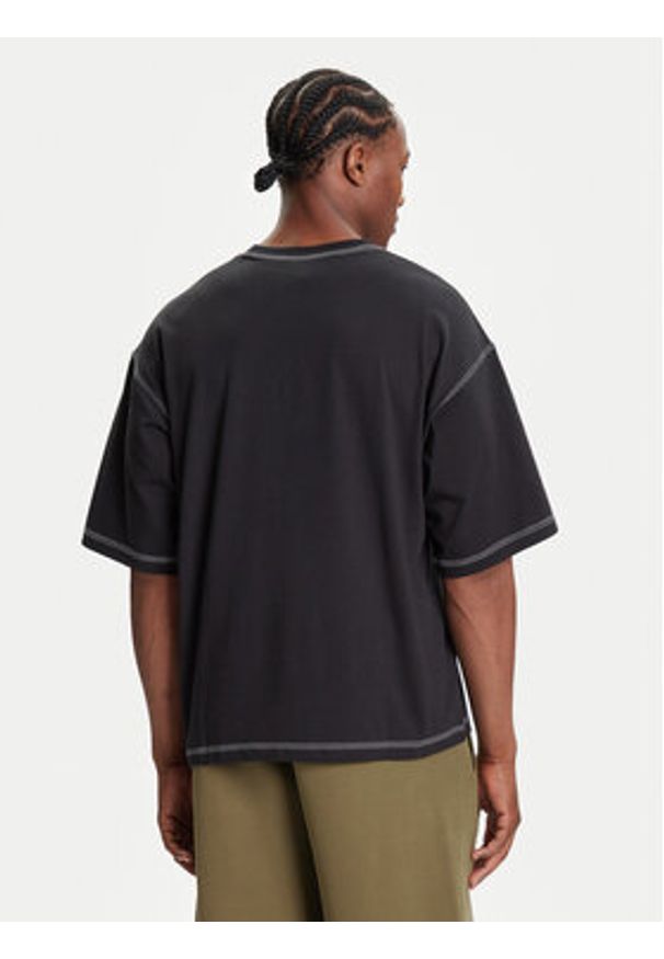 Adidas - adidas T-Shirt Trefoil Essentials JW0971 Czarny Regular Fit. Kolor: czarny. Materiał: bawełna