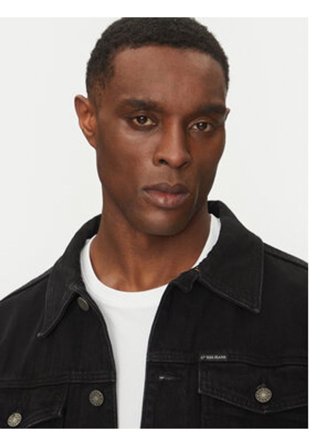 Guess Jeans Kurtka jeansowa M4BN38 D5EK2 Czarny Regular Fit. Kolor: czarny. Materiał: bawełna