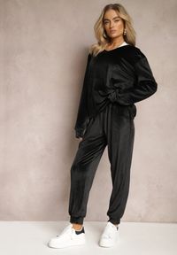 Renee - Czarny Komplet Dresowy z Weluru Luźna Bluza z Dekoltem w V i Elastyczne Spodnie z Kieszeniami Esparkia. Kolor: czarny. Materiał: welur, dresówka #3