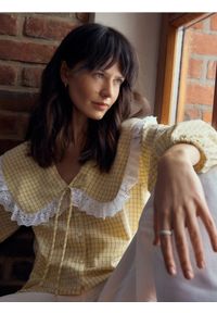 Reserved - Koszula z ozdobnym kołnierzem - wielobarwny. Materiał: tkanina #1