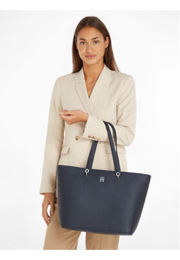 TOMMY HILFIGER - Tommy Hilfiger Torebka Emblem Shopper AW0AW15178 Granatowy. Kolor: niebieski. Materiał: skórzane