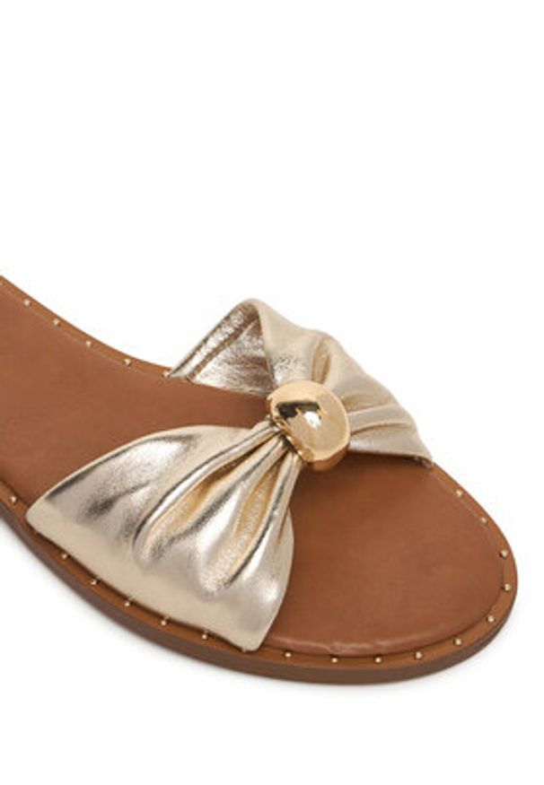 Steve Madden Klapki 11005571 Złoty. Kolor: złoty. Materiał: skóra