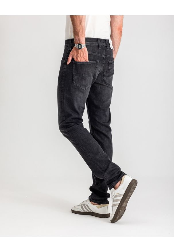 Męskie Spodnie Jeansowe Mustang Style Oregon Tapered Denim Black 1017124 4000 800
