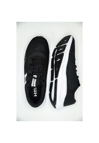 Buty do biegania męskie, Under Armour Charged Pursuit 3. Zapięcie: sznurówki. Kolor: biały, czarny, wielokolorowy. Materiał: syntetyk, tkanina, materiał. Szerokość cholewki: normalna