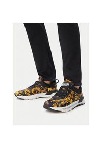 Sneakersy Versace Jeans Couture. Wzór: kolorowy #1