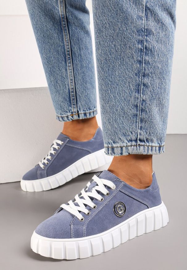 Renee - Niebieskie Sznurowane Sneakersy ze Skóry Breana. Nosek buta: okrągły. Kolor: niebieski. Materiał: skóra