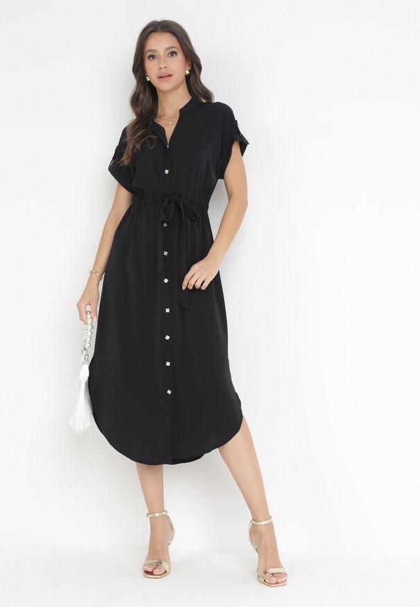 Born2be - Czarna Koszulowa Sukienka z Wiązaniem w Pasie Maudelles. Kolor: czarny. Typ sukienki: koszulowe