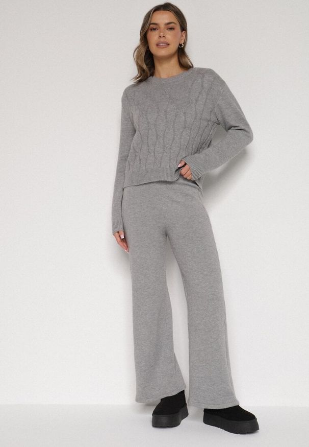 Born2be - Szary Komplet z Wełną i Bawełną Sweter ze Splotem i Szerokie Spodnie Reinettia. Kolor: szary. Materiał: wełna, bawełna. Wzór: ze splotem