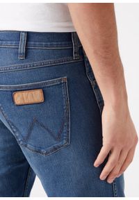 Wrangler - WRANGLER GREENSBORO MĘSKIE SPODNIE JEANSOWE GREEN TWIST W15QXP409 112145833