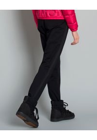 MONCLER - Spodnie dresowe czarne. Kolor: czarny. Materiał: dresówka #4
