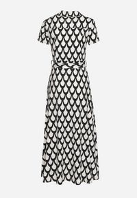 Born2be - Czarno-Biała Koszulowa Sukienka z Kołnierzem i Materiałowym Paskiem w Talii Vranea. Okazja: na co dzień. Typ kołnierza: dekolt w kształcie V. Kolor: czarny. Materiał: materiał. Typ sukienki: koszulowe. Styl: casual, elegancki, sportowy #4