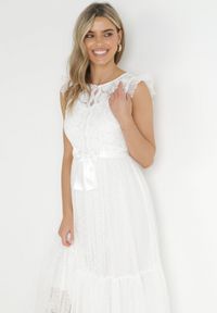 Born2be - Biała Koktajlowa Sukienka z Koronkową Górą i Tiulowym Dołem Sleda. Kolor: biały. Materiał: tiul, koronka. Styl: wizytowy #3