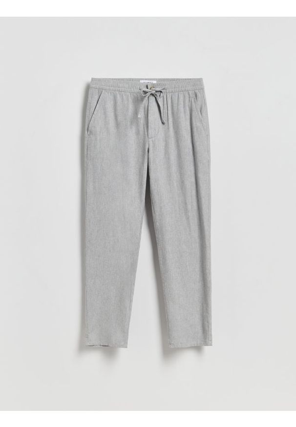Reserved - Spodnie carrot z lnem - ciemnoszary. Kolor: szary. Materiał: len