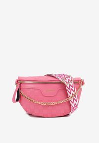 Born2be - Różowa Nerka Zdobiona Tłoczeniem z Łańcuszkiem i Dodatkowym Paskiem na Ramię Aliviana. Kolor: różowy. Materiał: jeans. Wzór: aplikacja #1