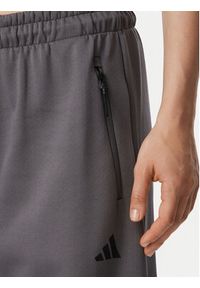 Adidas - adidas Spodnie dresowe Z.N.E. Open Hem KF6377 Szary Loose Fit. Kolor: szary. Materiał: bawełna #3