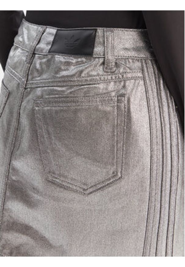 Adidas - adidas Spódnica mini 3-Stripes KD2899 Srebrny Regular Fit. Kolor: srebrny. Materiał: bawełna