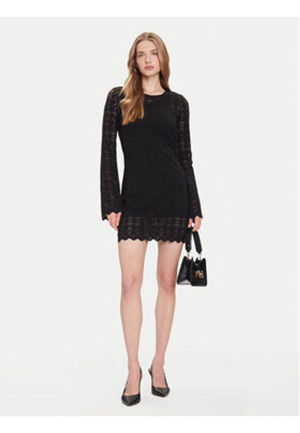 Guess Sukienka dzianinowa W5BK35 K1180 Czarny Slim Fit. Kolor: czarny. Materiał: syntetyk