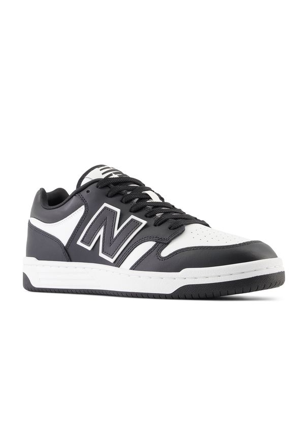 Buty unisex New Balance BB480LBA – czarno-białe. Okazja: na co dzień. Kolor: czarny. Materiał: skóra, syntetyk, materiał, dresówka. Szerokość cholewki: normalna. Sport: turystyka piesza