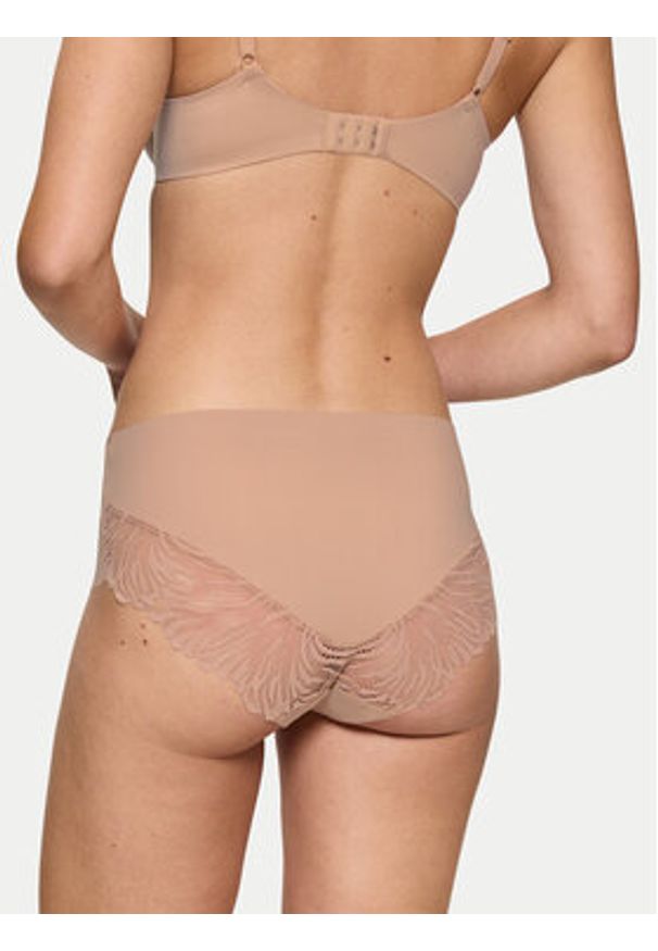 Triumph Figi klasyczne z wysokim stanem Pretty 10222227 Beżowy. Stan: podwyższony. Kolor: beżowy. Materiał: syntetyk