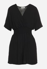 Born2be - Czarny Kombinezon z Zakładkowym Dekoltem i Gumką w Talii Belandrea. Okazja: na co dzień. Kolor: czarny. Materiał: jeans. Długość rękawa: krótki rękaw. Długość: krótkie. Sezon: lato. Styl: sportowy, casual, elegancki #6