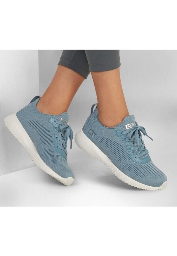 skechers - Buty do chodzenia damskie Skechers Bobs Squadtough Talk. Zapięcie: sznurówki. Kolor: niebieski. Materiał: materiał, syntetyk, tkanina. Szerokość cholewki: normalna. Sport: turystyka piesza