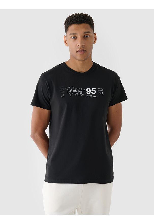 4f - 4F T-shirt regular z nadrukiem męski - czarny L. Okazja: na co dzień. Kolor: czarny. Materiał: bawełna, jersey, dzianina. Długość rękawa: krótki rękaw. Długość: krótkie. Wzór: nadruk. Styl: sportowy, casual, klasyczny
