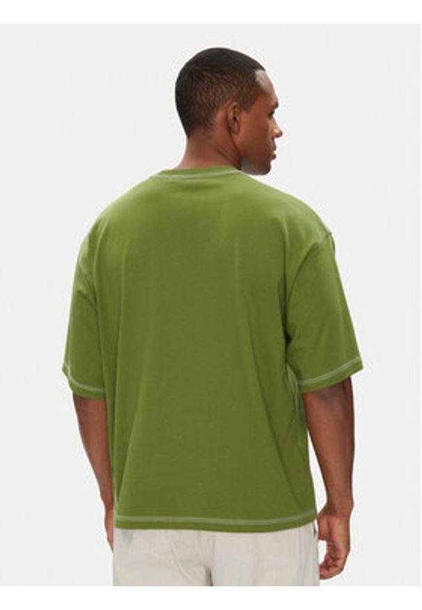 Adidas - adidas T-Shirt Trefoil Essentials JX5245 Zielony Regular Fit. Kolor: zielony. Materiał: bawełna