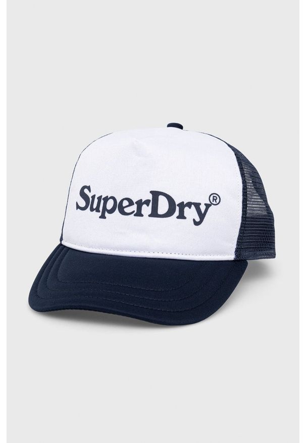 Superdry czapka kolor granatowy z nadrukiem. Kolor: niebieski. Wzór: nadruk