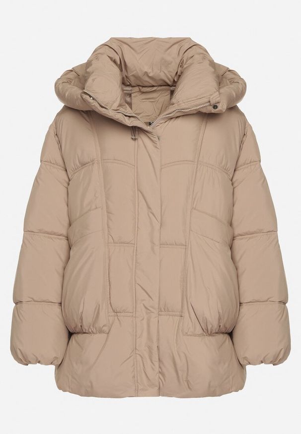 Born2be - Beżowa Pikowana Kurtka o Kroju Oversize z Kapturem Galandia. Okazja: na co dzień, na spacer. Typ kołnierza: kaptur. Kolor: beżowy. Materiał: jeans, poliester. Styl: casual, elegancki