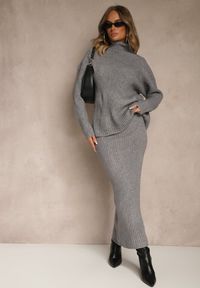 Renee - Szary Komplet z Dzianiny z Wełną w Prążki Golf i Ołówkowa Spódnica Falirea. Kolor: szary. Materiał: wełna, dzianina. Wzór: prążki
