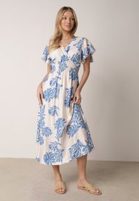 Born2be - Niebieska Wiskozowa Sukienka o Rozkloszowanym Kroju z Kopertowym Dekoltem Morgassa. Okazja: na co dzień. Kolor: niebieski. Materiał: wiskoza. Wzór: kwiaty. Sezon: lato. Typ sukienki: kopertowe. Styl: casual, klasyczny #7