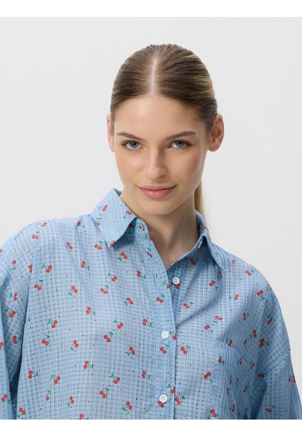 Reserved - Wzorzysta koszula - jasnoniebieski. Kolor: niebieski. Materiał: tkanina