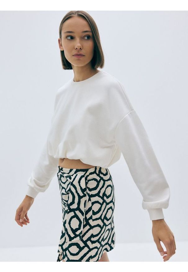 Reserved - Spódnica mini z wiskozy - kremowy. Kolor: kremowy. Materiał: wiskoza