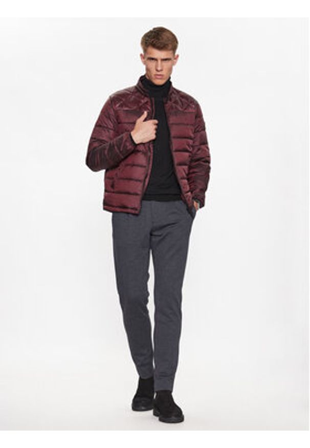 Guess Kurtka puchowa M3BL12 WF5C2 Czarny Regular Fit. Kolor: czerwony. Materiał: syntetyk