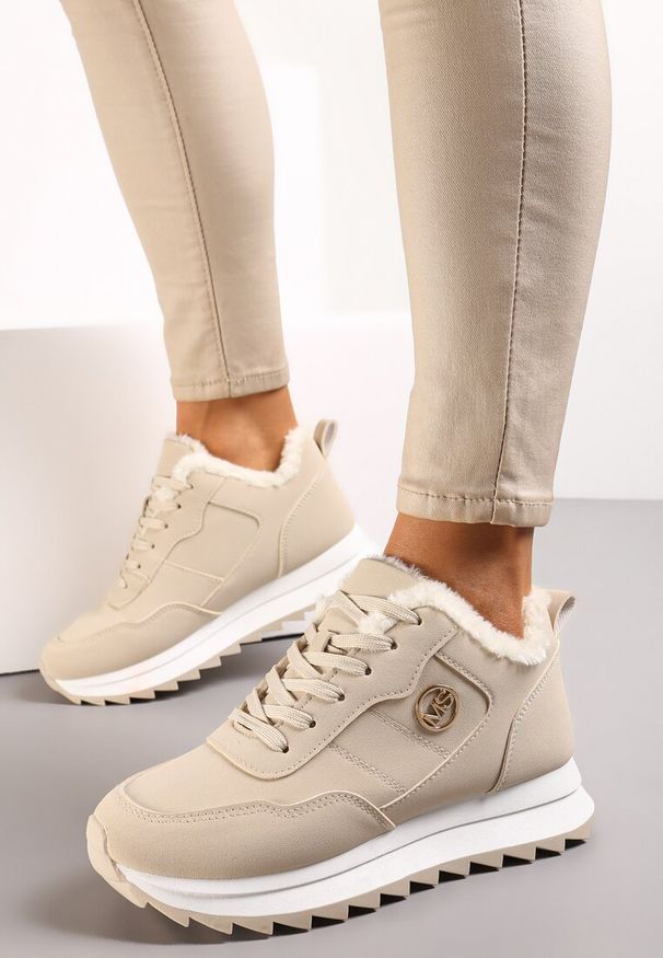 Renee - Beżowe Ocieplane Sneakersy na Platformie Appopis. Okazja: na co dzień. Kolor: beżowy. Materiał: jeans. Obcas: na platformie