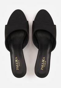 Born2be - Czarne Klasyczne Klapki na Obcasie Typu Klepsydra z Odkrytym Noskiem Briziana. Okazja: na co dzień, na spotkanie biznesowe. Kolor: czarny. Sezon: lato. Obcas: na obcasie. Styl: klasyczny. Wysokość obcasa: średni #8