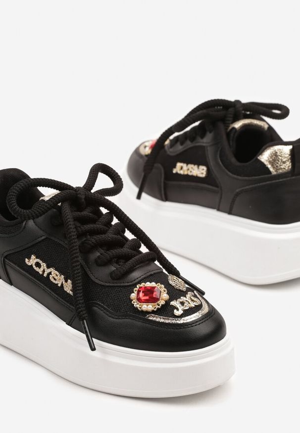 Born2be - Czarne Sneakersy na Platformie z Metalicznymi Ozdobami Falonela. Kolor: czarny. Materiał: jeans. Wzór: aplikacja. Obcas: na platformie