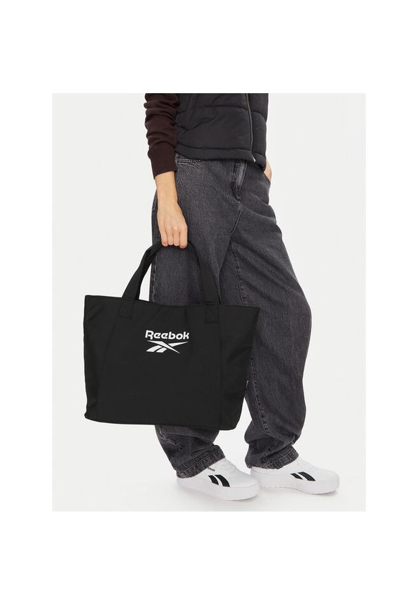 Torba sportowa Reebok. Kolor: czarny. Styl: sportowy
