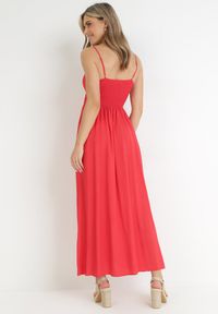 Born2be - Czerwona Sukienka z Wiskozy Amanita. Okazja: na co dzień. Kolor: czerwony. Wzór: kolorowy, jednolity. Typ sukienki: kopertowe. Materiał: wiskoza. Długość rękawa: na ramiączkach. Sezon: lato. Styl: casual. Długość: maxi #5