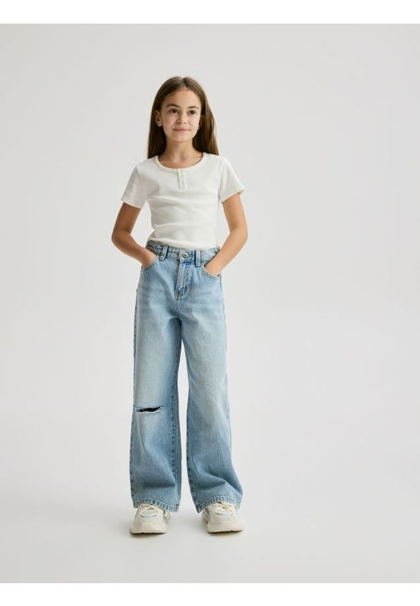 Reserved - Jeansy wide leg z przetarciem - niebieski. Kolor: niebieski