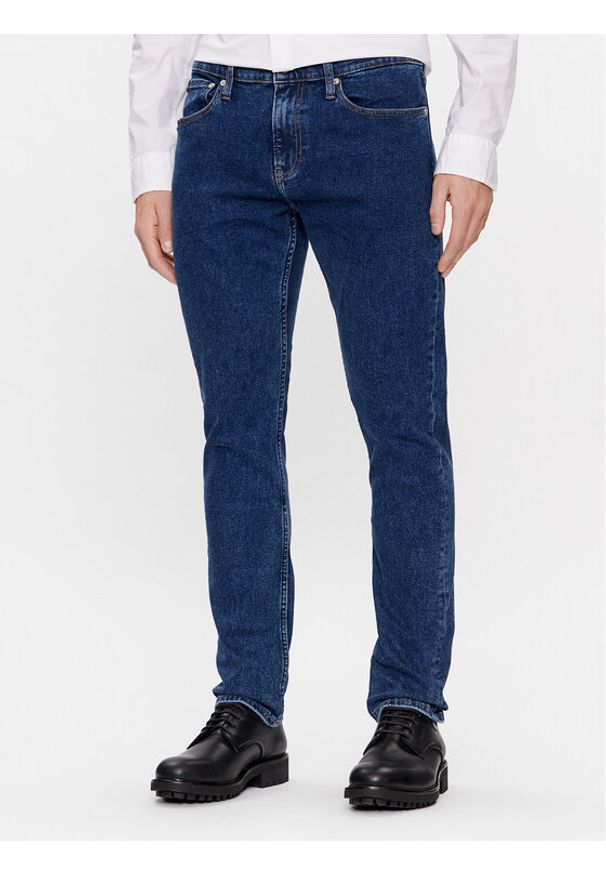 Calvin Klein Jeans Jeansy J30J324194 Granatowy Slim Fit. Kolor: niebieski
