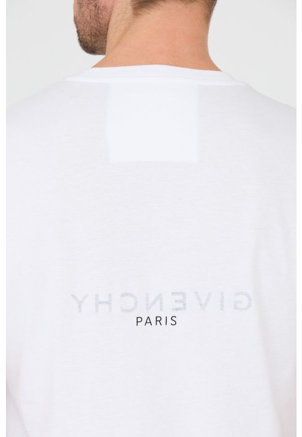 Givenchy - GIVENCHY Biały t-shirt. Kolor: biały