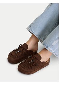 DeeZee Klapki CEO-HXX25C05-2 Brązowy. Kolor: brązowy. Materiał: materiał #7