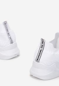 Born2be - Białe Buty Sportowe Asoice. Zapięcie: bez zapięcia. Kolor: biały. Materiał: materiał. Szerokość cholewki: normalna. Wzór: aplikacja #2