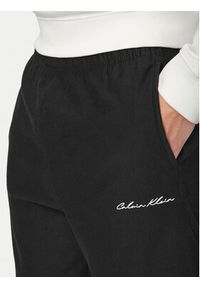 Calvin Klein Jeans Szorty sportowe LV04RF252G Czarny Regular Fit. Kolor: czarny. Materiał: bawełna. Styl: sportowy #5