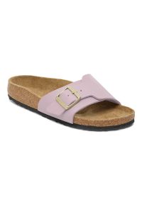 Birkenstock Catalina BF Faded Purple Klapki damskie. Okazja: na co dzień, na spacer. Kolor: fioletowy. Materiał: materiał, zamsz, skóra. Sezon: lato. Styl: casual, elegancki, wakacyjny, klasyczny